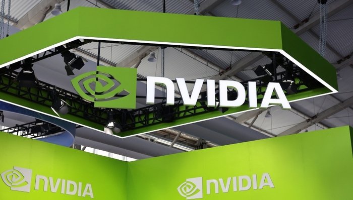 英伟达市值一夜蒸发1.4万亿元